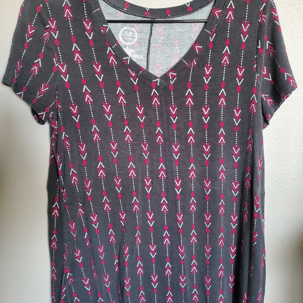 Maurices Gray/Pink/Silver T-Shirt - Small